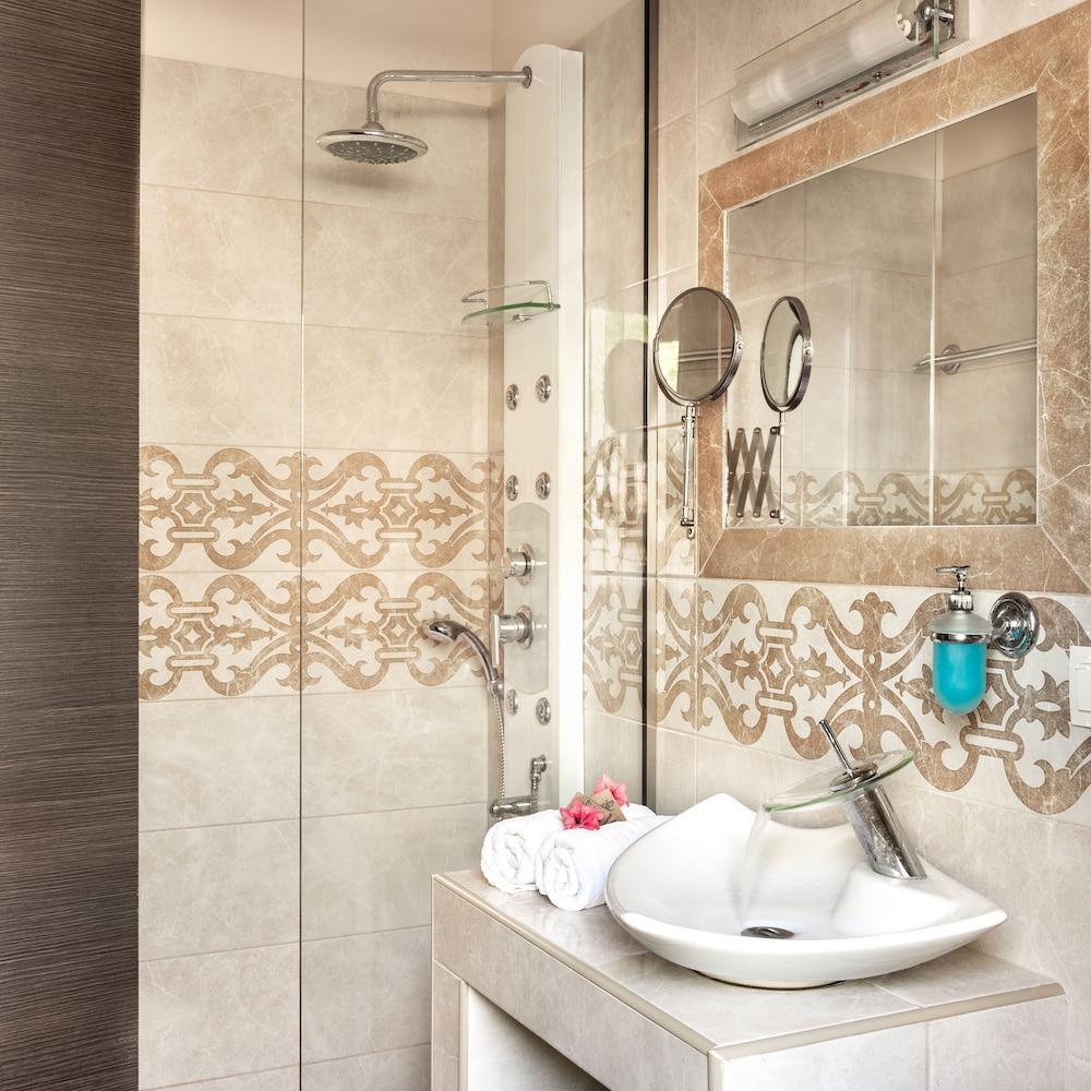 דאסיה Victoria Hill Hotel מראה חיצוני תמונה
